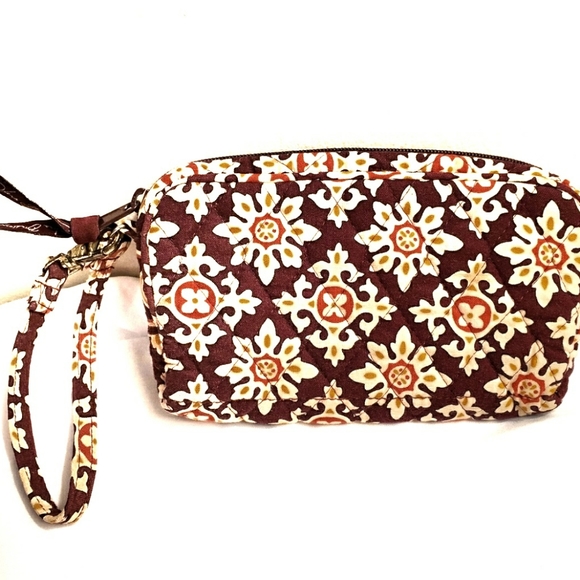 Vera Bradley Handbags - Vera Bradley wrist purse